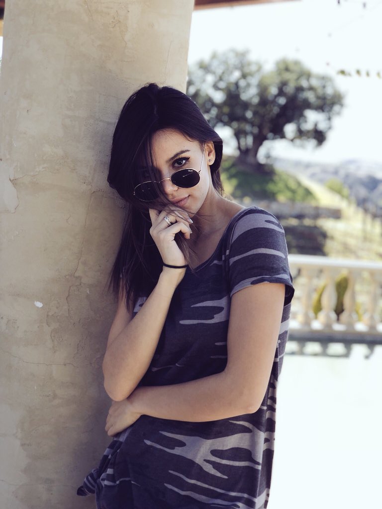 themadisongrace's tweet photo. Keep camo &amp; carry on ✌🏼 https://t.co/2pYRr1OWDT