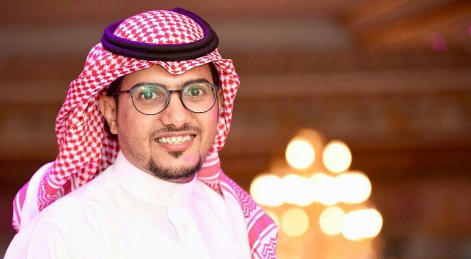 sofarajiz's tweet photo. ⁧#سفراء_جازان⁩
•• منشد ومؤسس مجموعة الرواد الفنية
•• صاحب فكرة برنامج " قارئ جازان "
الذي عرض 4 مواسم على اليوتيوب
وشارك فيه كبار قراء جازان
•• مدرب معتمد من البورد الكندي
••شارك في العديد من الأوبريتات
داخل المنطقة وخارجها
أ.علي منقري
⁦@alimongary https://t.co/u6DOA78lk1