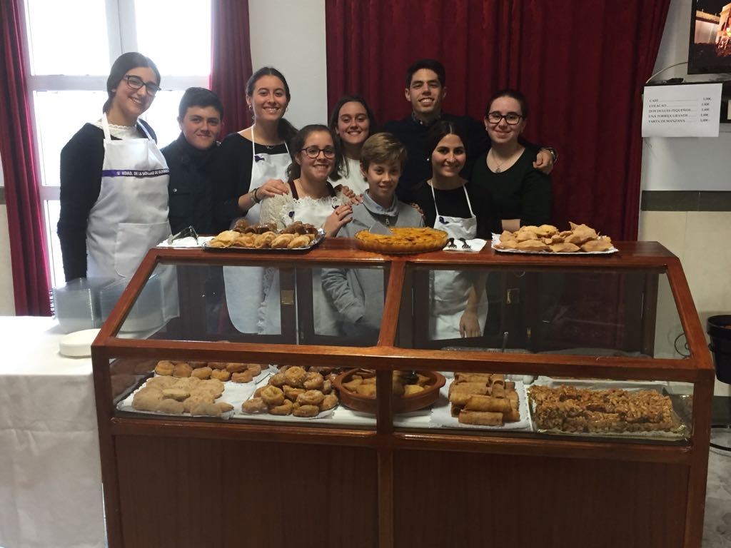 Todo un éxito nuestra "Gran Torrijada", muchísimas gracias a tod@s los que han participado con la aportación de dulces y a todos los asistentes💜