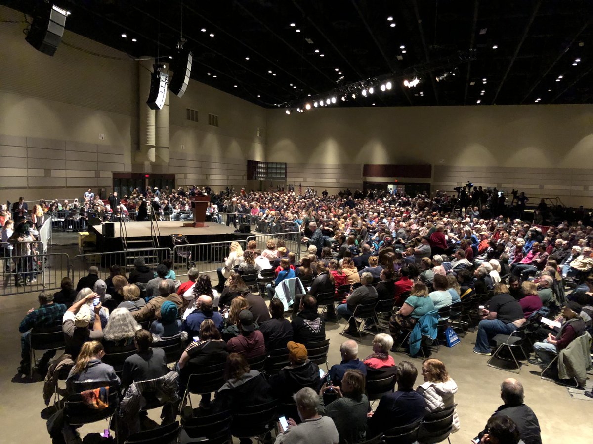 UnrigOurEconomy's tweet photo. RIGHT NOW: Senator @BernieSanders joins the #RepealTheTrumpTax Tour in Lansing, Michigan.

📺: https://t.co/9DRgewJSTd https://t.co/utO0AnU7Fm