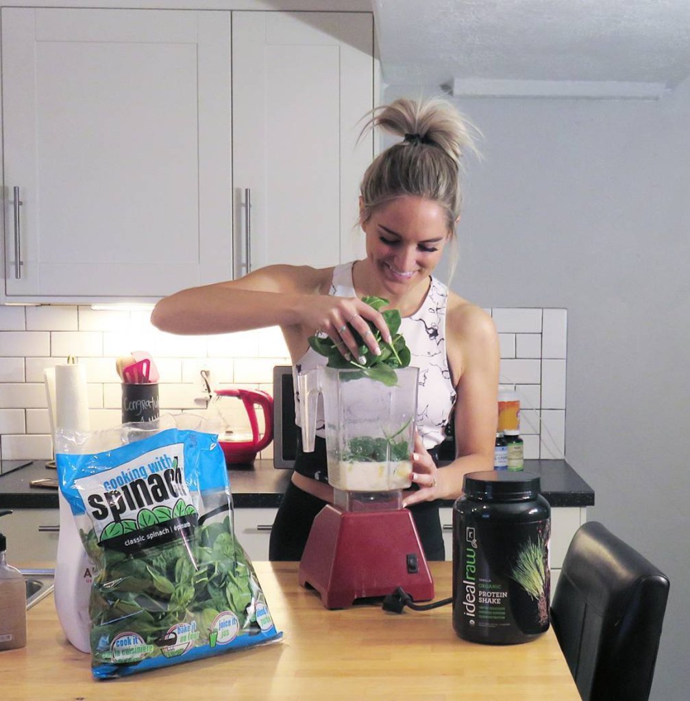 beidealraw's tweet photo. Did you know that our organic protein is the perfect addition to your green smoothies? It's a great way to add a little extra protein to your day! 🍃 😋 
https://t.co/DF7AOgmHSD
📷: @amers_p https://t.co/GpYpMJzzZh