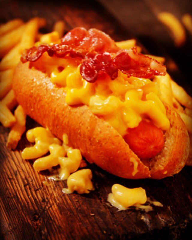 Curbsidedogs tweet media