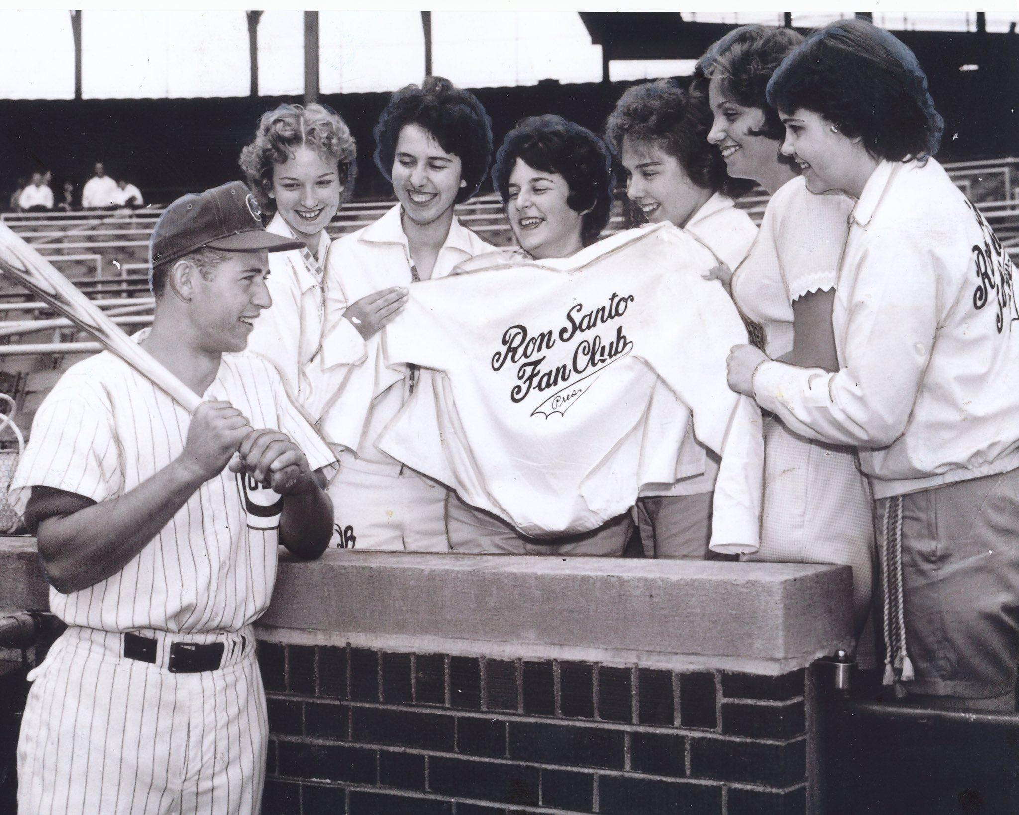 Happy birthday to Cubs Hall of Famer and legend, Ron Santo 