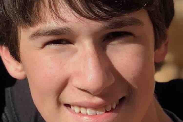 Klicke hier, um die Kampagne „Alex Schachter Scholarship Fund“ von Max Schachter zu unterstützen gofundme.com/majas-fund:?pc=tw_dn_cpgnpg_a&amp;rcid=43953e6272884bdc8aa8c8f7381a7c09 <a href="/gofundme/">GoFundMe</a>