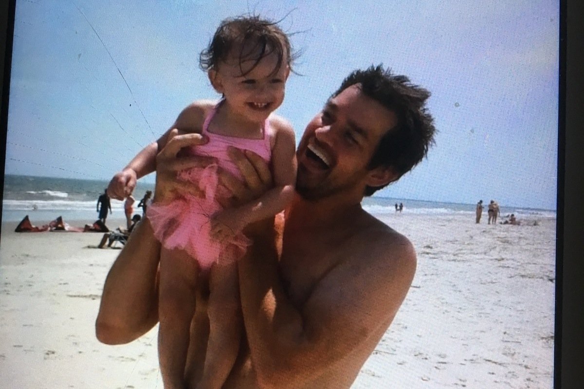 Klicke hier, um die Kampagne „Cooke Family Tragedy“ von Jennifer Smith zu unterstützen gofundme.com/majas-fund:?pc=tw_dn_cpgnpg_a&amp;rcid=43953e6272884bdc8aa8c8f7381a7c09 <a href="/gofundme/">GoFundMe</a>