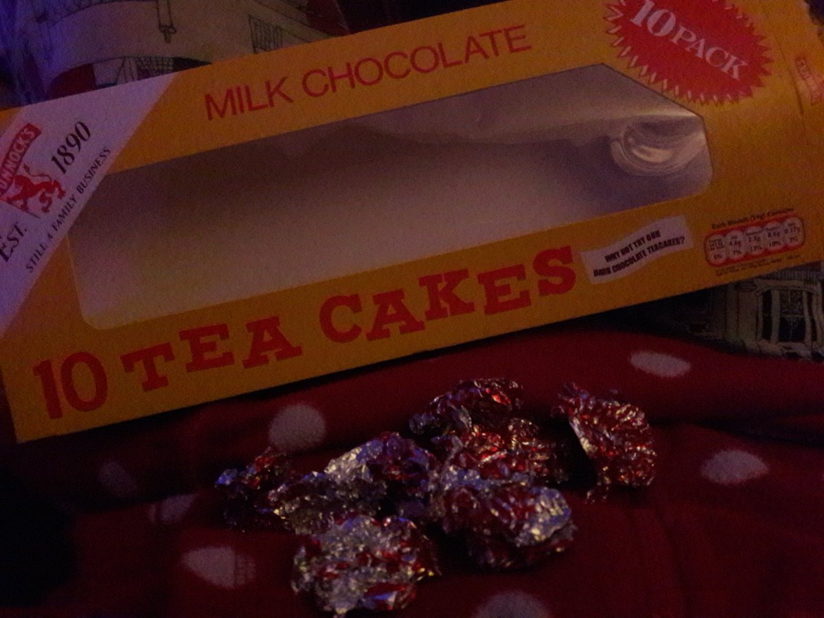 AutonomyCounsel's tweet photo. I thought if I bought a 10 box they would last longer... #oops #teacakes #NoRegrets #SundayFunday #SundayBrunch
#istheresugarinsyrup lol
#sugar https://t.co/MJaNBaVVDl