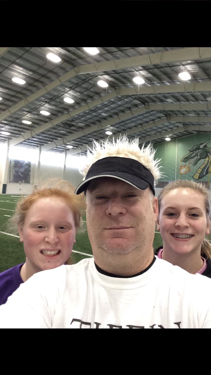 LallenLonny's tweet image. Happy Birthday @zoeyallen6 I hope you have a great day!!! #gingerrules