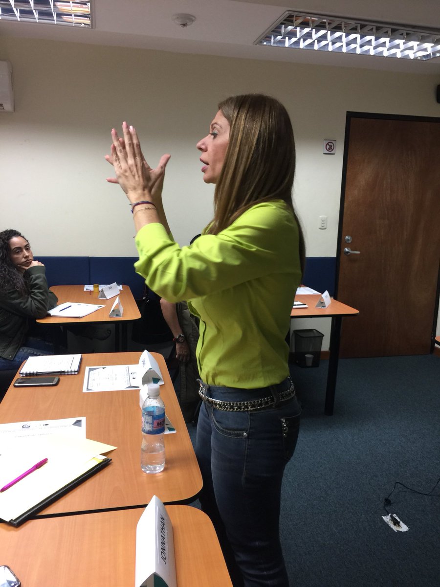 PMinuto90's tweet photo. Ayer tuvimos otro exitoso taller de Marca Personal, donde nuestros participantes tuvieron la oportunidad de obtener herramientas y técnicas para explotar su marca personal #EquipoDraMonica #DraMonicaEduca
Informacion nuevos y próximos talleres produccionesminuto90@gmail.com https://t.co/tz5rUhtUxx
