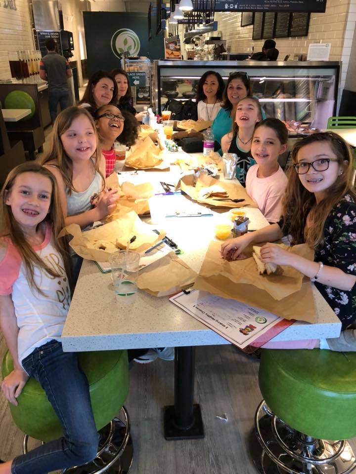 RealSubsCafe's tweet image. Today, I got a chance to talk about the benefits of healthy eating with the young ladies from our local church group! #organicfood #nopreservatives #noartificialingredients #realfood