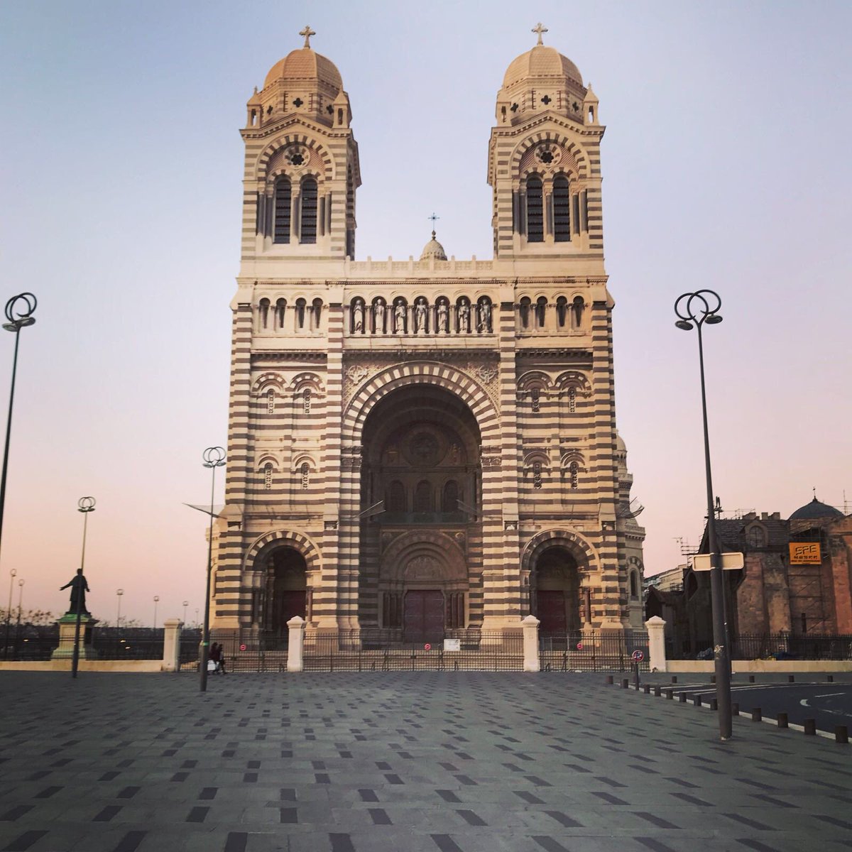 ProgettoSmartic's tweet photo. Arrivederci e grazie per la splendida occoglienza e organizzazione
 ...si è  concluso il comitato di Pilotaggio del progetto S.MAR.T.I.C. a  @marseille ospitato da @ccifMarseille @pc_maritime @INTERREGTweets https://t.co/IbmoPTanYn