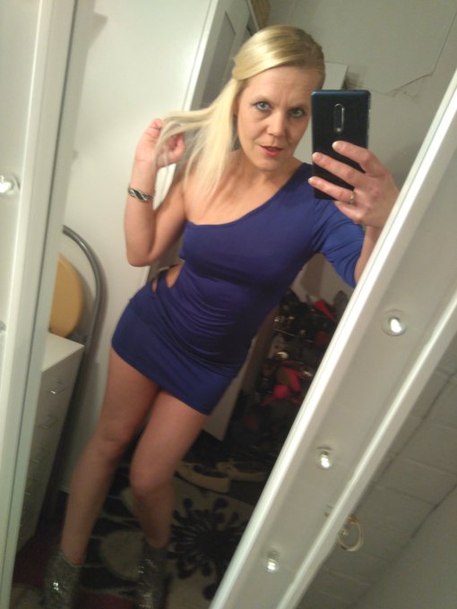 #SaucySunday 😉 Taking bookings now for March.  cameronamor@yahoo.co.uk https://t.co/exX9heqwnW<a href="/tag/saucysunday"class="tags">#SaucySunday</a>