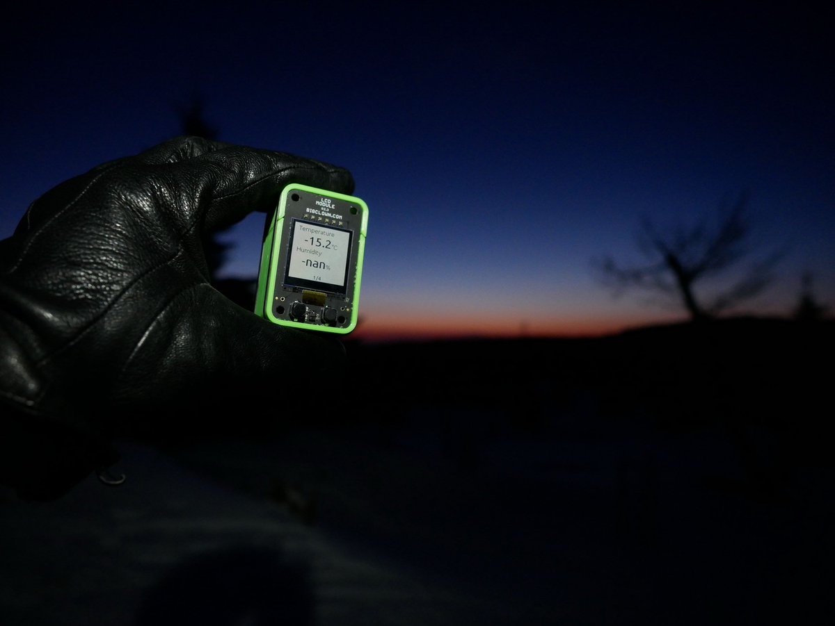 kamipola's tweet photo. Survival trip with @BigClownLabs LCD unit.  At -15°C, hardware worked fine, my hands not :)❄️🌡️ https://t.co/Ql82A9ruVB