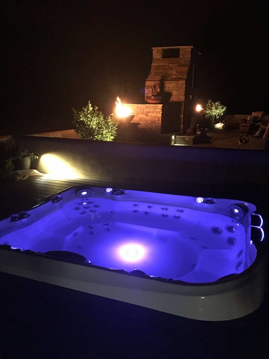 When is the best time to hot tub? AM or PM? ow.ly/vbVR30hRGv4