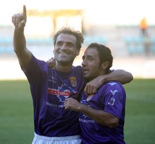 playerssegundab's tweet photo. En la 08-09 bajó un escalón y se fue a Tercera. El destino fue el Palencia , con una plantilla que se fundía el misterio. Paulino arrasó con 22 goles en 34 partidos y terminaron campeones por delante del Mirandés. Marcaría otro gol el día del ascenso contra el Izarra. https://t.co/vVo0pTsntR