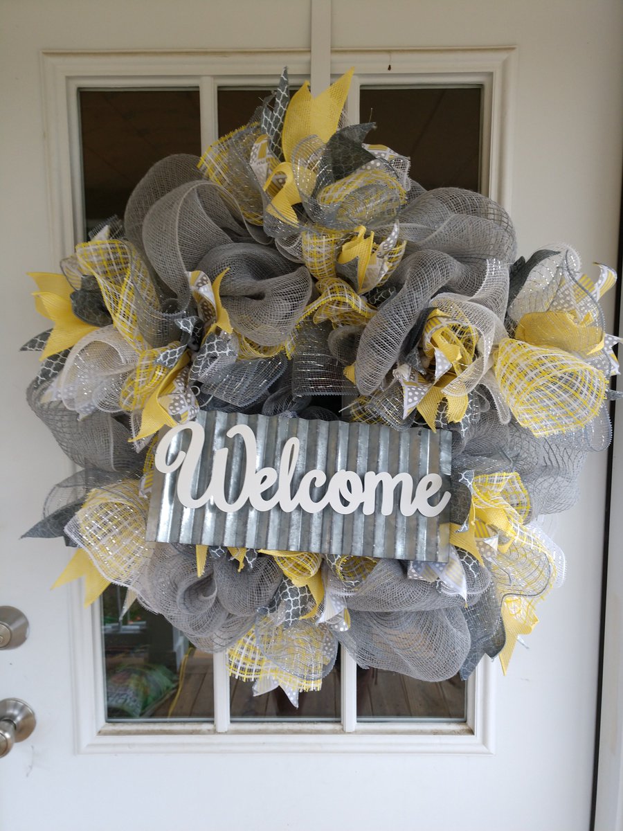 ConeDesigns's tweet photo. Beautiful Welcome Wreath https://t.co/uYo9ojvKe9 #farmhouse #frontdoorwreath #homedecor #decorating #decoratingideas #Welcomewreath https://t.co/may106B2nD