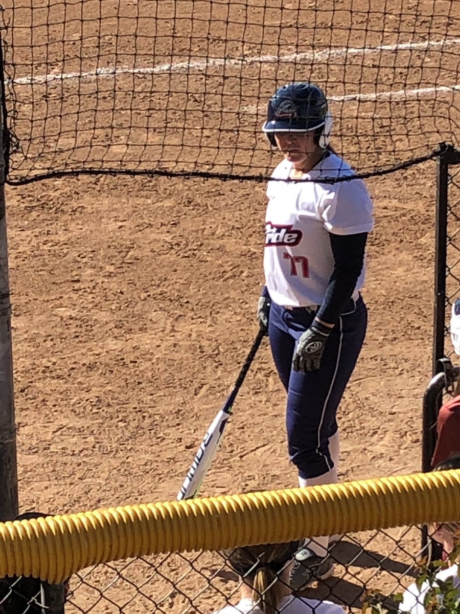 IT’S OFFICIALl!!!!! #vukgripz is on the field with @USSSAPride vs Team Japan!!!!!! GO PRIDE 🇺🇸🤙🔥 #fastpitchsoftball #fastpitch #professionalathlete #batgrips #vukdup @nutterclassic @usasoftball