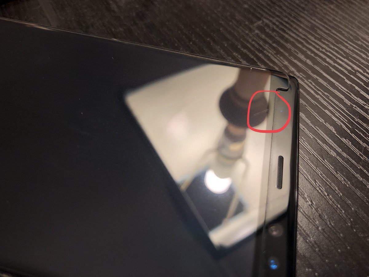 ColeSieverson's tweet photo. @ZAGGdaily do you make your glass screen protectors out of skin from a baby’s ass? @Chasd88 and I have them on our Note 8, and in the week and a half that we have had them on, both are showing deep scratches. My $2 specials from my parts supplier are more robust than a $50 one. https://t.co/40qD64jdZ4