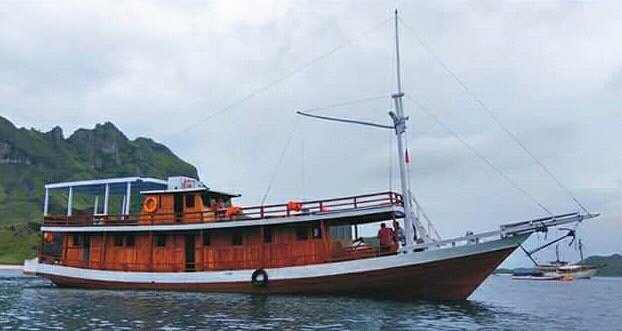 komodo_boat's tweet photo. KM Dirga Kabila
Boat Charter Liveaboard Komodo
Boat Charter Sailing Trip Komodo
Boat Luxuri Komodo
Maksimal 12 Orang
4 Kabin Ac
Boking
Telpon/Whatsapp.082340604460 https://t.co/cRak43m9i9