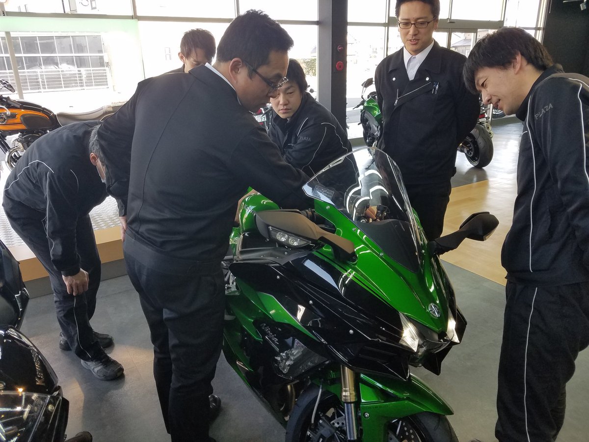 ট ইট র 日本一早起きバイク屋 おさむ店長 H2sxse 入荷しました 触れないけどご覧くださいませ おさむ店長 パドック カワサキプラザ焼津 バイク屋リレー バイク好きと繋がりたい ドゥカティ 静岡 正規営業社員募集 マルケジーニ サンスター