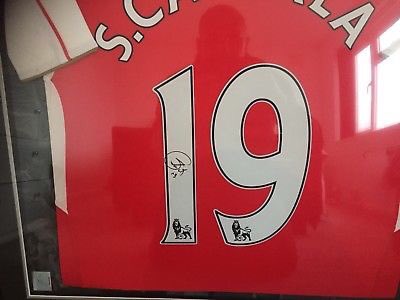 shahid_patka's tweet image. Retweet this and one of you will get a chant to win a @19SCazorla signed jersey #Arsenal #SantiCazorla #CarabaoCupFinal