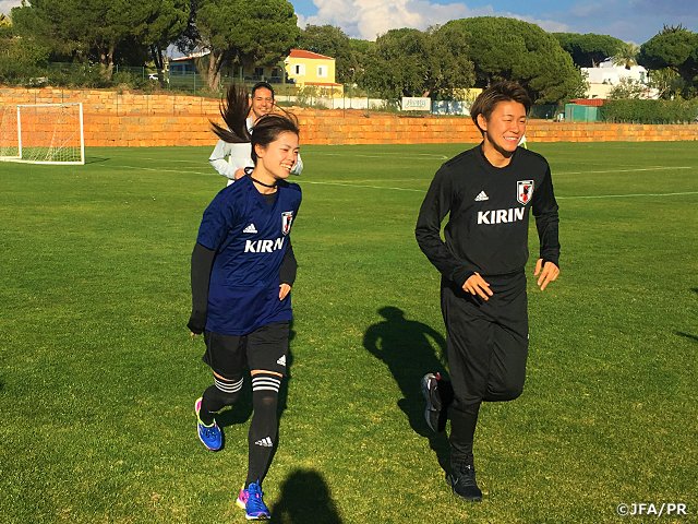 Jfaなでしこサッカー なでしこジャパン ポルトガルに到着 海外組も合流してアルガルベカップ開幕に向けて精力的にトレーニング Jfa Daihyo Nadeshiko なでしこ T Co Ynuzdqpkrq T Co Fxz2fgvts4 Twitter