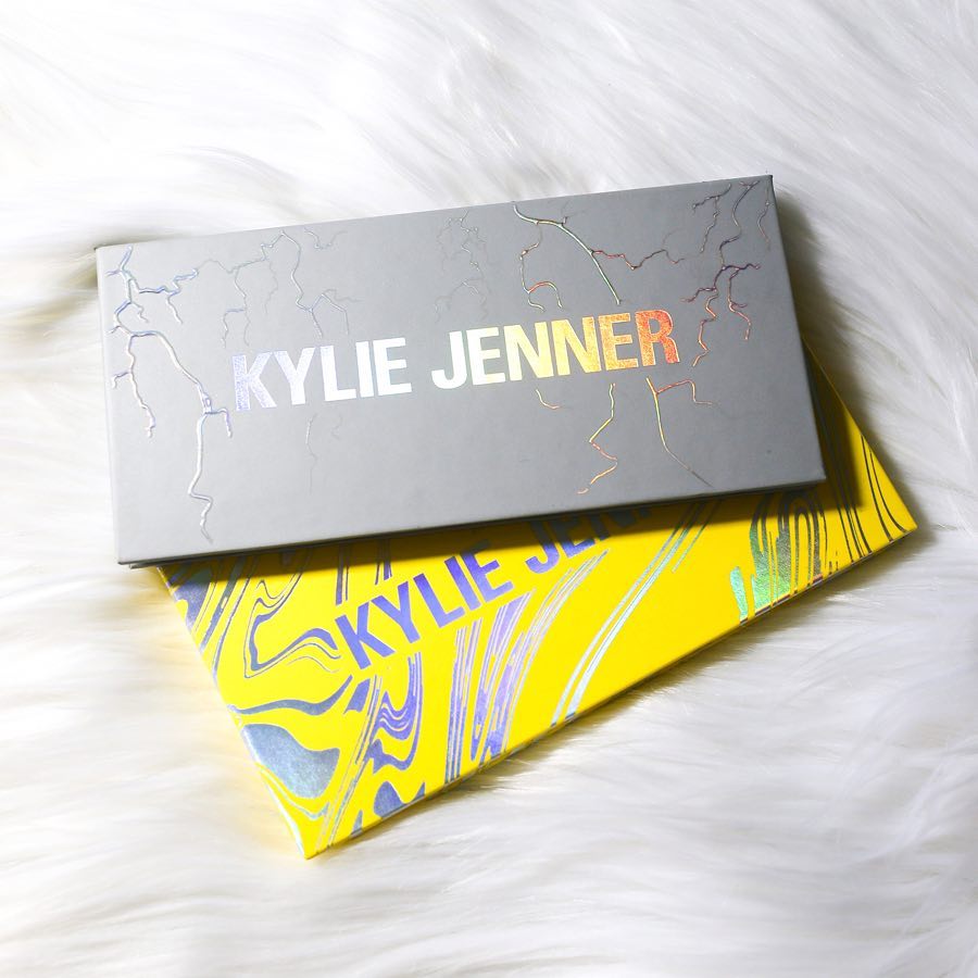 kyliecosmetics's tweet photo. Calm Before The Storm &amp; Eye Of The Storm Palettes ⚡️ launching 2/28 at 3pm pst https://t.co/rkT2b8JJL5 https://t.co/Smr9i0mHom