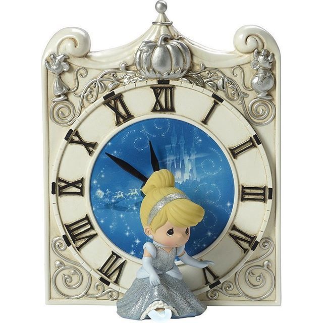 DLifestylers's tweet photo. New Cinderella clock by Precious Moments #disneyclock #disneydecor #cinderella #disneyhome #preciousmoments https://t.co/W93F1Tx820 https://t.co/8uOCYT0HvI