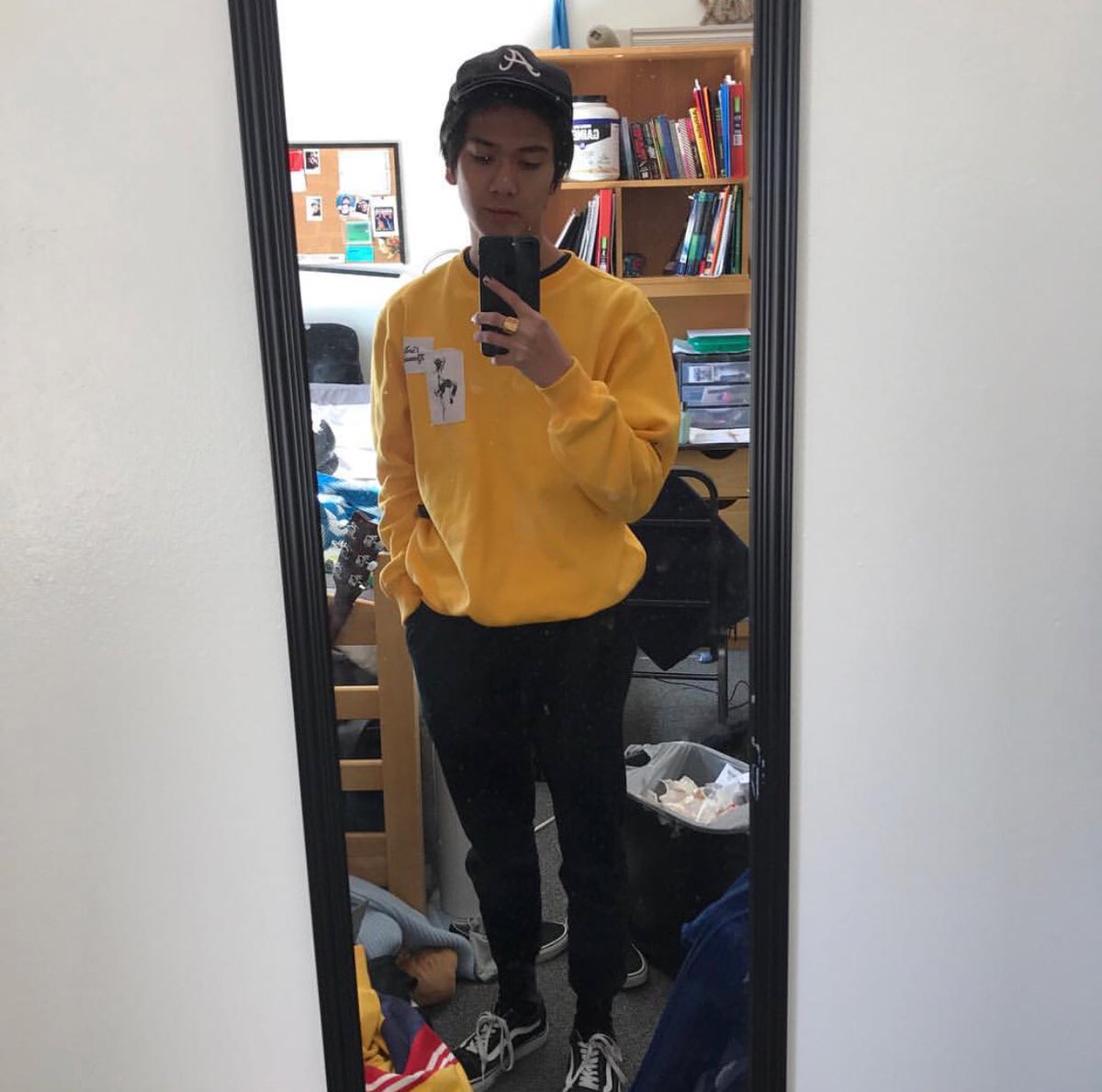 Membahas Profil Iqbaal Ramadhan Ig Terbaru