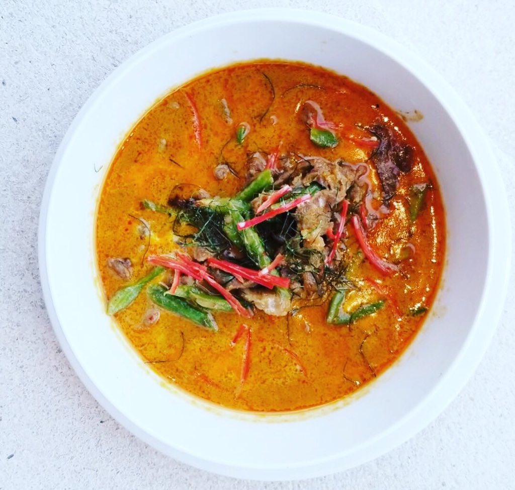 TomoIDM's tweet photo. #dinnertime #thaidinner #thaifood #samuilife #samuifood #foodie #cheftime #chefslife #homecooking #privatedinner #dinnerwithfriends #navadestinations @navadestinations #theindermühlens #curry #tropicallife #beachvibes #islandlife https://t.co/qzlLyDFBPQ
