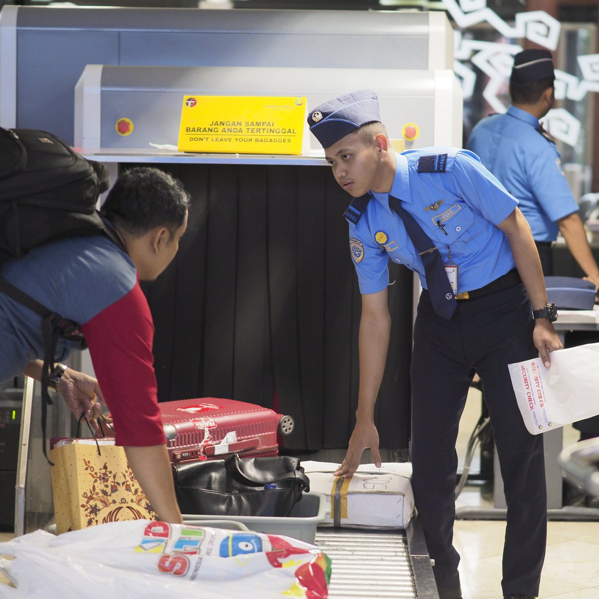 INJairports's tweet image. Selamat pagi Tweeps, penerbangan yang aman dan nyaman  diawali dengan kerjasama kita bersama mengikuti aturan keamanan dan keselamatan penerbangan. Selamat beraktivitas