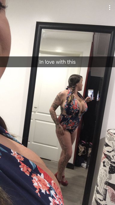 Just lil ol me ❤️ https://t.co/JFCqAdznIy