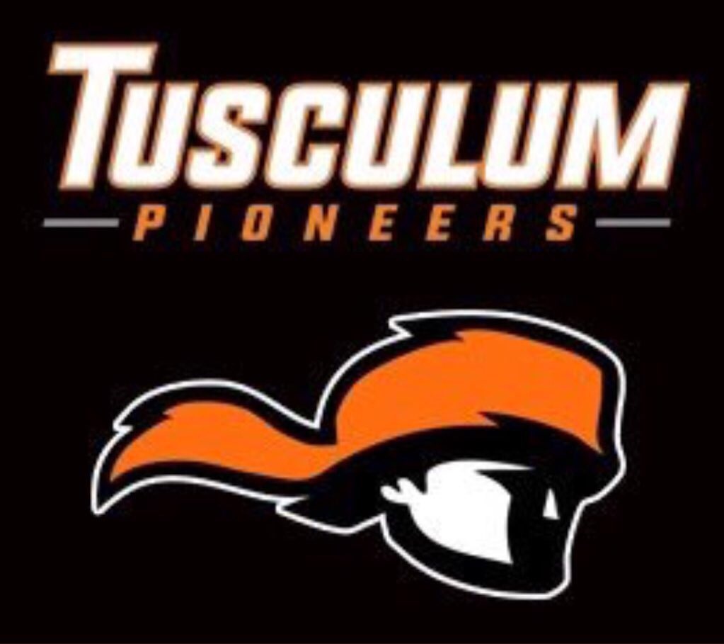 Johnny23stewart's tweet photo. Very thankful for the opportunity to further my education and continue my football career at Tusculum College!! 🙏🏽🔶⚫️#PioneerUp https://t.co/RLNpkLUc4T