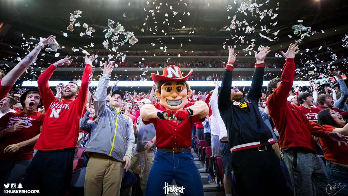 HuskerMBB's tweet photo. Undefeated at home during conference play.

Only B1G team that can say that.

🏦🔒 https://t.co/3LW3UpBQOY