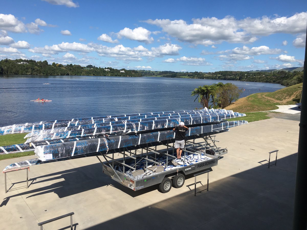 Easy does it. 45ft of <a href="/FilippiBoats1/">FilippiBoats</a> presents being unwrapped 👇