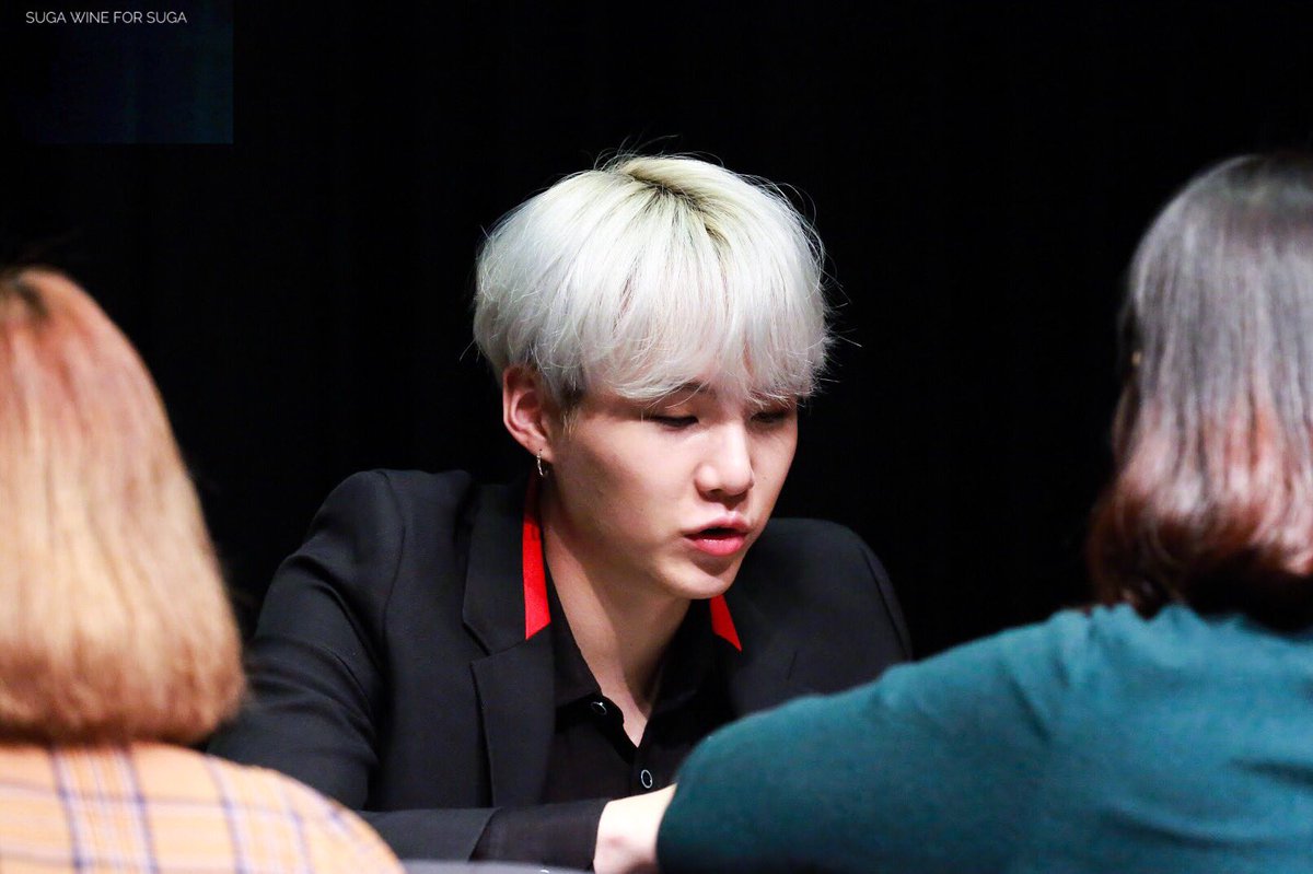 170930

#SUGA #슈가 #윤기 #민윤기 #BTS #iHeartAwards #BestBoyBand <a href="/BTS_twt/">방탄소년단</a>