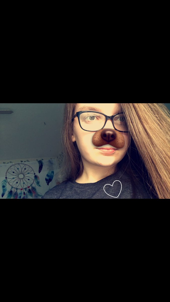 ZoelaverneF's tweet photo. One of my new friends? On here did this sooo... Heyyy My name is Peighton and I’ve been with Zoe for a while, just this is my first fan page! You guys are already being so sweet to me and I want to thank you!💜 I live In a state named Vermont in the Us! Love you guys!❤️ #Zonuts https://t.co/o4Jk9h7ItY