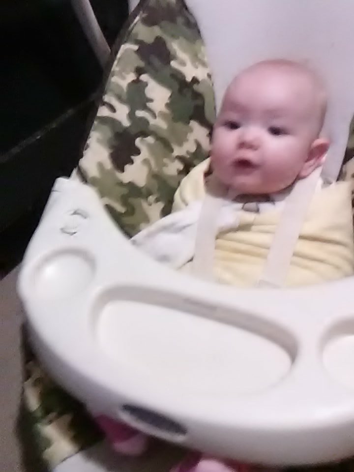 #WWEChamber normally she wakes up from naps crying not when wrestling is on t.v. <a href="/WWE/">WWE</a> #daddysgirl