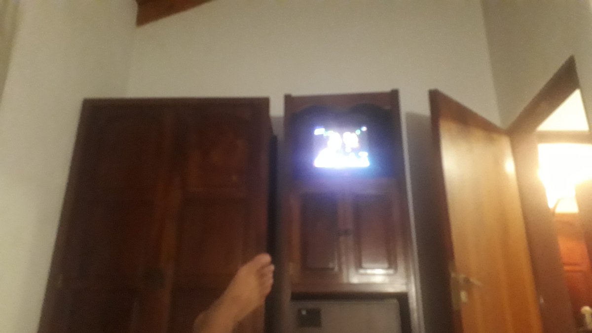 #Redespiertos Familia Gaspar... venimos viajando de Jujuy,  recién paramos a descansar en una Hosteria en La Pampa, Santa Rosa. No es un Smart pero los vemos igual chicos!!!!Don Lucas , Noemi, Lucas Hijo, Jael y Lulú de 2 añitos.