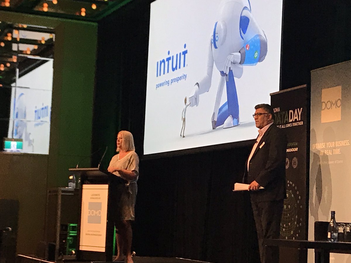mellindquist's tweet photo. Great presentation from Wendy Walker from @Intuit ... the 35 year old 'start up'. The essence of 'never settle'. #ADMAdataday https://t.co/y107R6xko2
