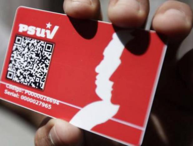 PuebloyTropa's tweet photo. Más de 16 mil guariqueños ya cuentan con carnet del Psuv https://t.co/5LamsAErXv #23Feb https://t.co/TkaB2gbLvQ