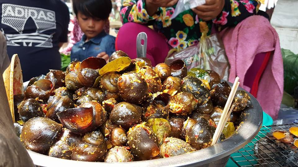 LinnaTC's tweet image. #Cambodia street food, #Phnom_Oudong Resort Street Food,good food