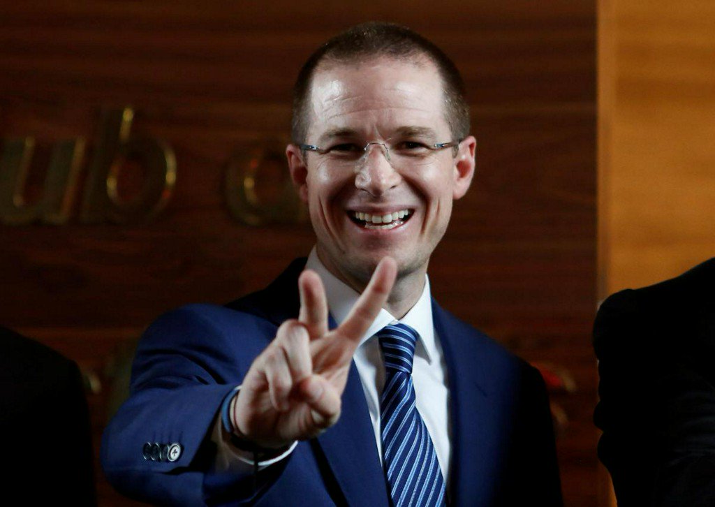 Reuters's tweet image. Mexico presidency candidate denies corruption accusations reut.rs/2F7ALbS