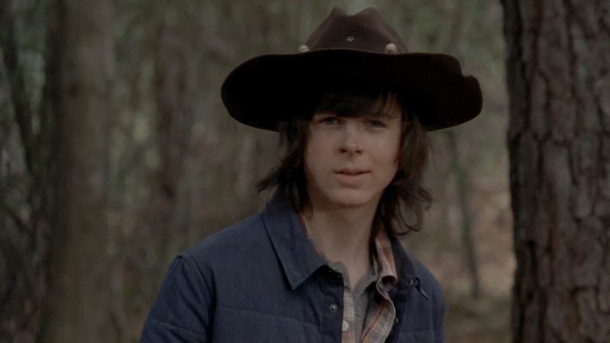 lethesunin's tweet photo. you are gonna beat this world. i know you will. you are smart, and you are strong, and you are so brave and i love you. #TheWalkingDead https://t.co/wBcbb151mQ