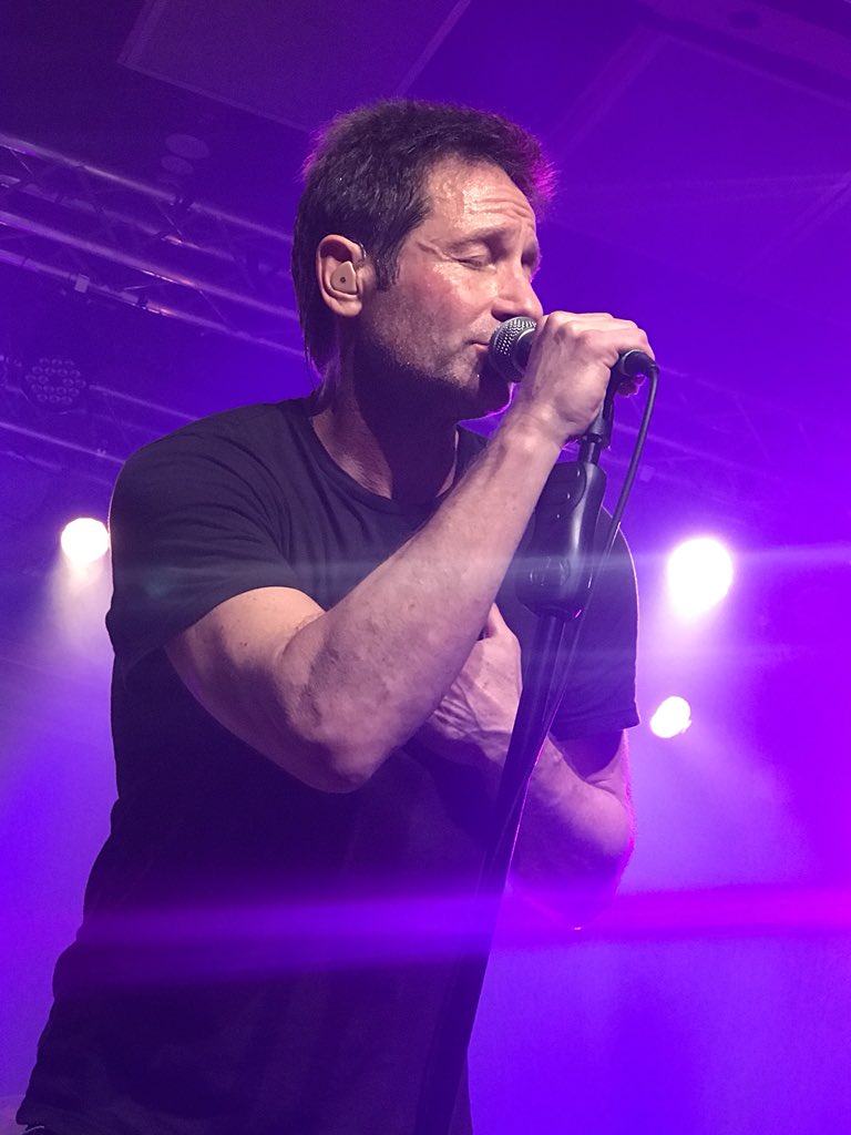 2018/02/25 - David at Anita's Theatre in Wollongong, Australia - Page 2 DW7fSq9W0AAGFZx