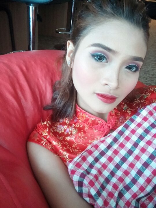 fernandez2498's tweet photo. Maldita look daw lol https://t.co/McHKq6QgwC