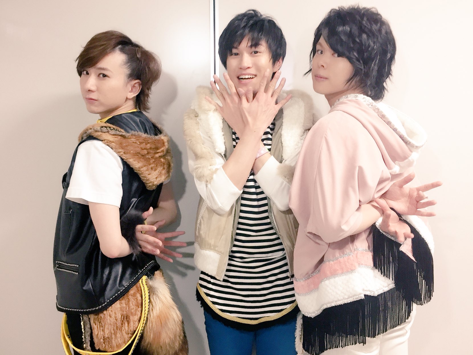 Setマネージャー 湊 The Idolm Ster Sidem 3rdlive Tour Glorious St Ge In仙台 本会場 各lv会場にご来場下さった皆さま ありがとうございました もふもふえん 3人でパチリ 翼ポーズ 笑 おまけで矢野オンリー