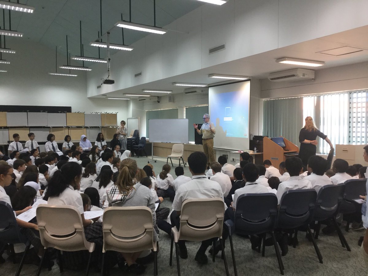 LilTrashlord's tweet photo. @PeterBently teaching year 8 students about picture book. He has just explained how picture books are in 12 sections of 2. #bookweek #brunei https://t.co/QoO26Mhkck