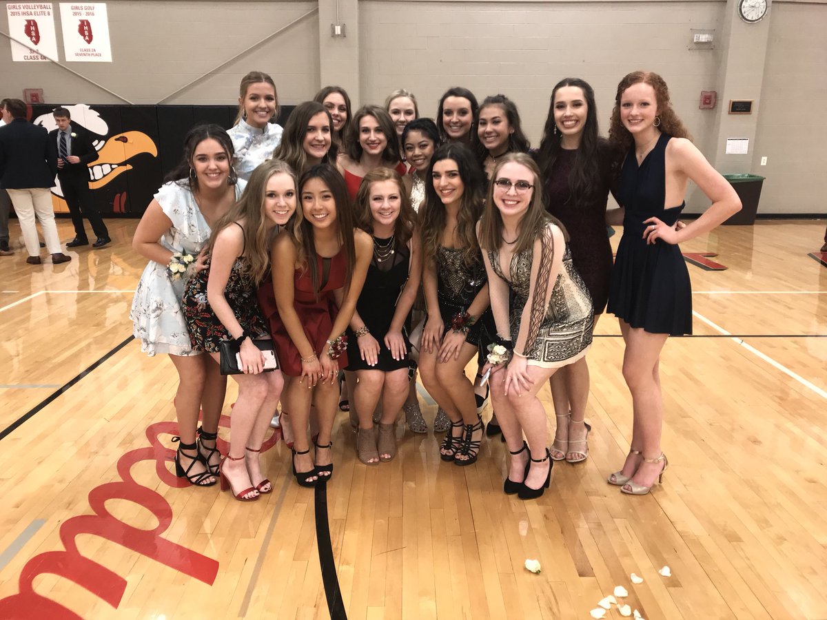 benet_avions's tweet photo. varsity had a great time @ turnabout https://t.co/HHWgIY70kA