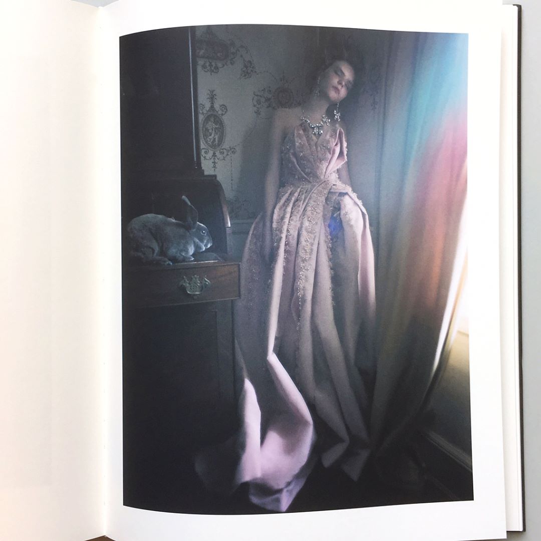 Paolo Roversi『Dior Images』80年代よりポラロイドフィルムと独特の