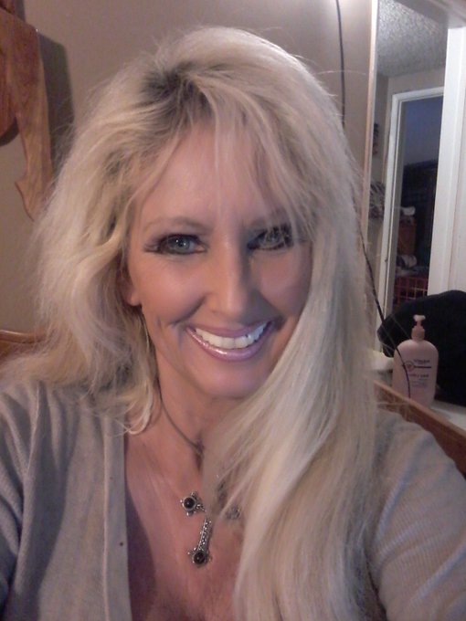 just me https://t.co/cMdrlPyIjh